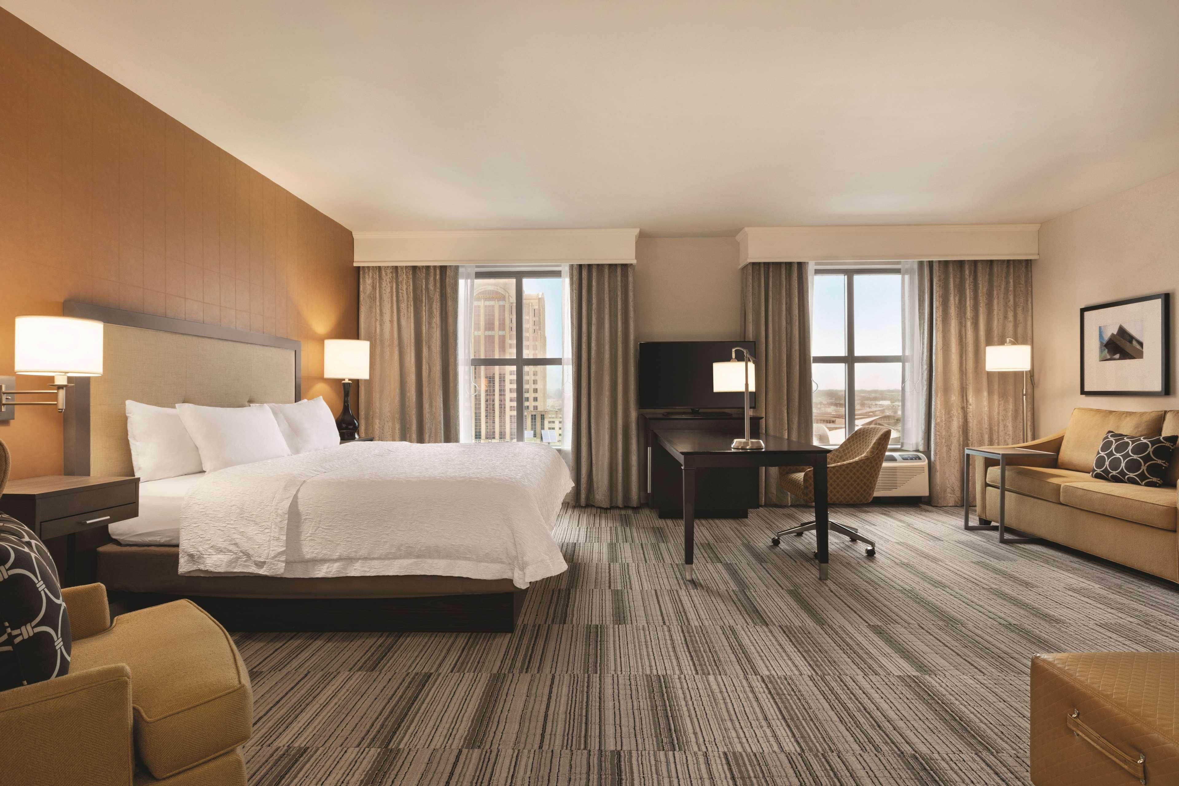 Hampton Inn & Suites - Roanoke-Downtown, Va Екстер'єр фото
