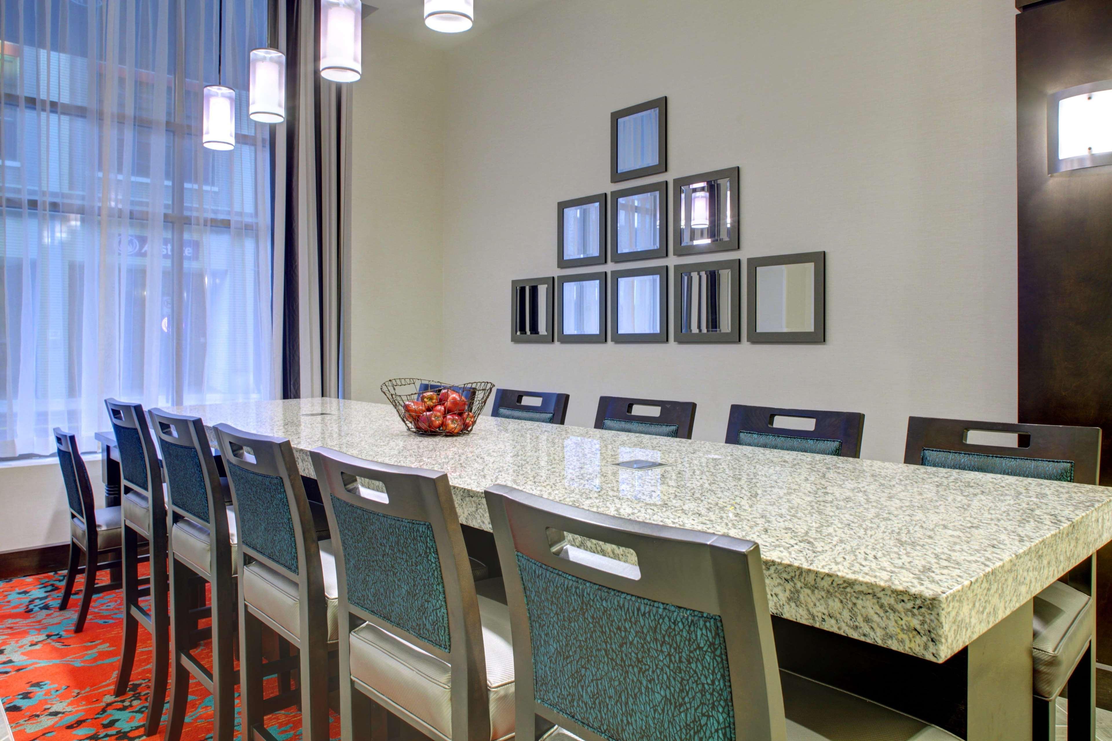 Hampton Inn & Suites - Roanoke-Downtown, Va Екстер'єр фото