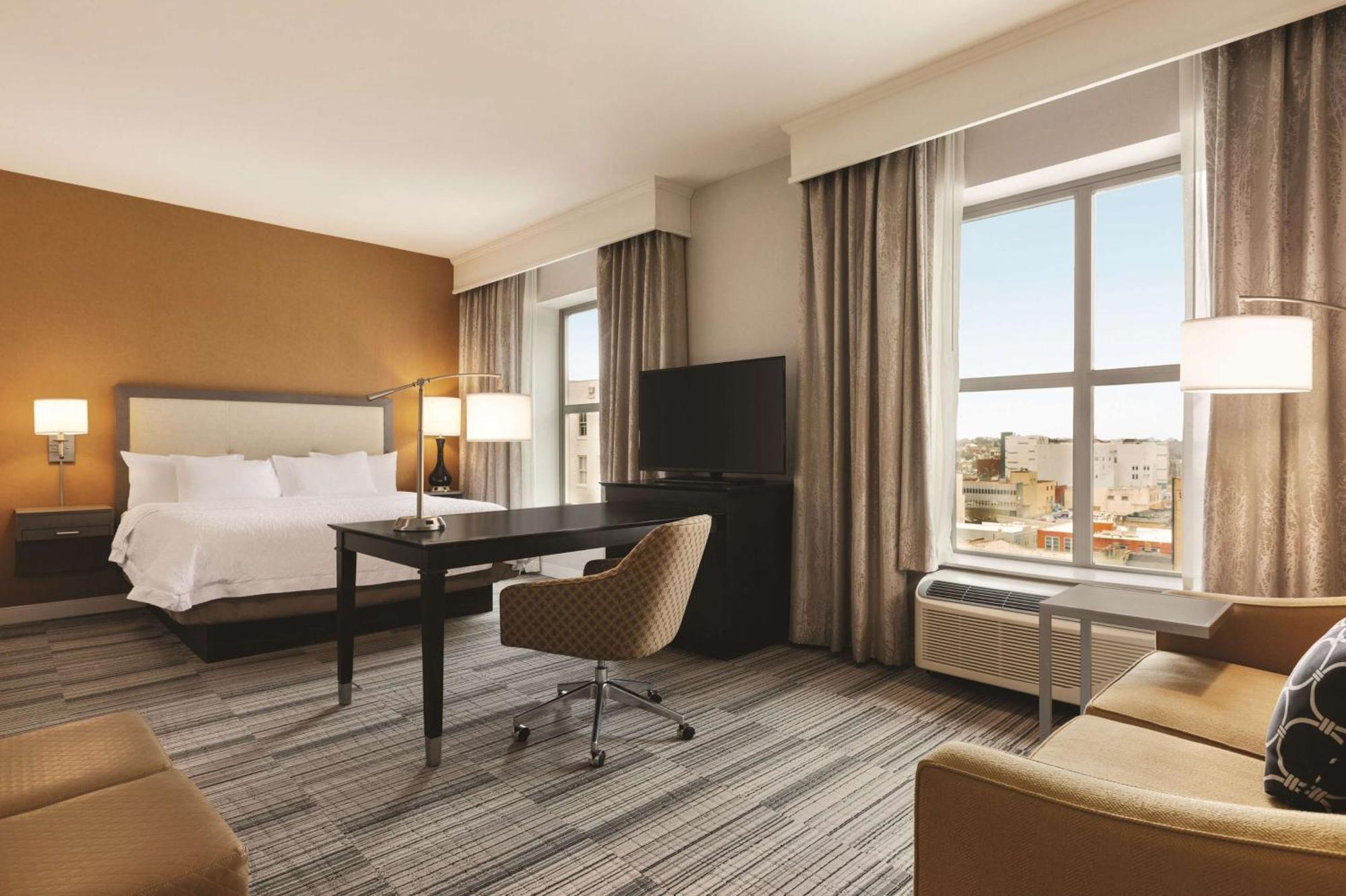 Hampton Inn & Suites - Roanoke-Downtown, Va Екстер'єр фото