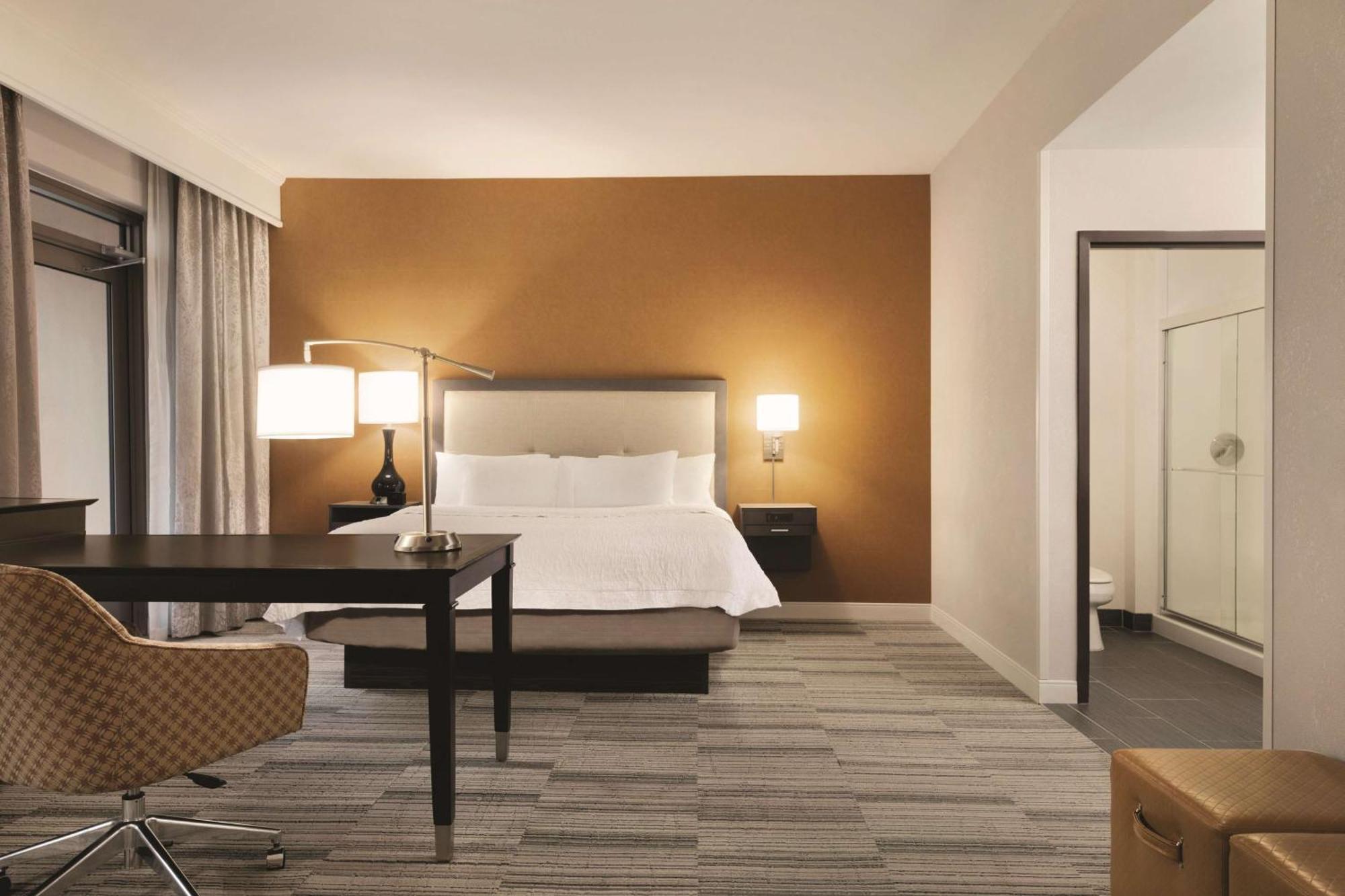 Hampton Inn & Suites - Roanoke-Downtown, Va Екстер'єр фото